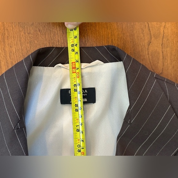 Escada Pinstripe Silk Wool Blazer S Tailored Minimalist Business Quiet Luxury - Picture 8 of 11